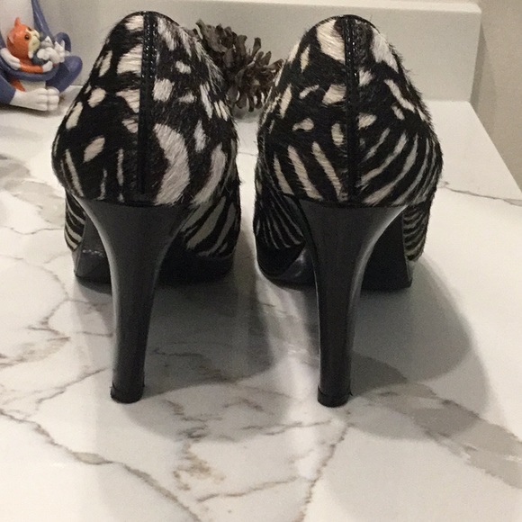 Ann Taylor Calf Hair Stillettos, size 7.5M - Picture 4 of 5